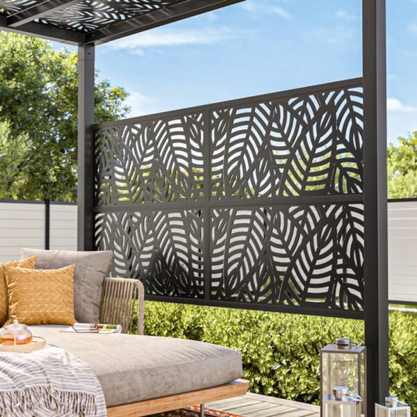Barrette, Pergola Side Wall