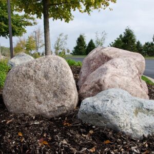 Boulders Granite 24-36"