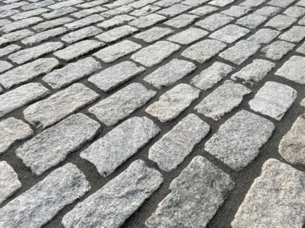 Grey Granite Cobble 5x5x9 - Image 2
