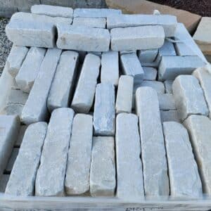 Paver Superior Tumbled Lawn Edging 4"x4" Ton