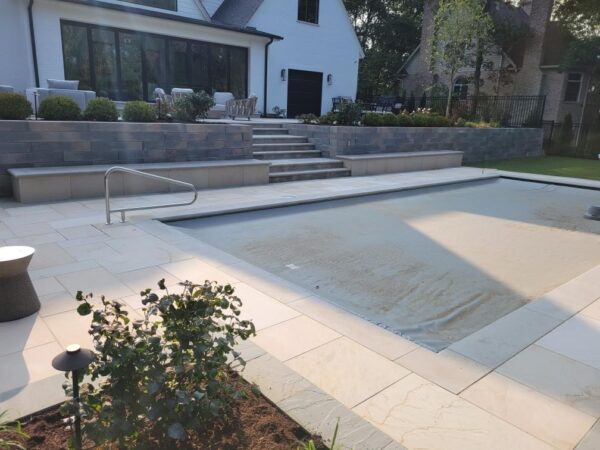 Paver Oxford Buff Sandblast 1" - 150.5 sf Bundle - Image 4