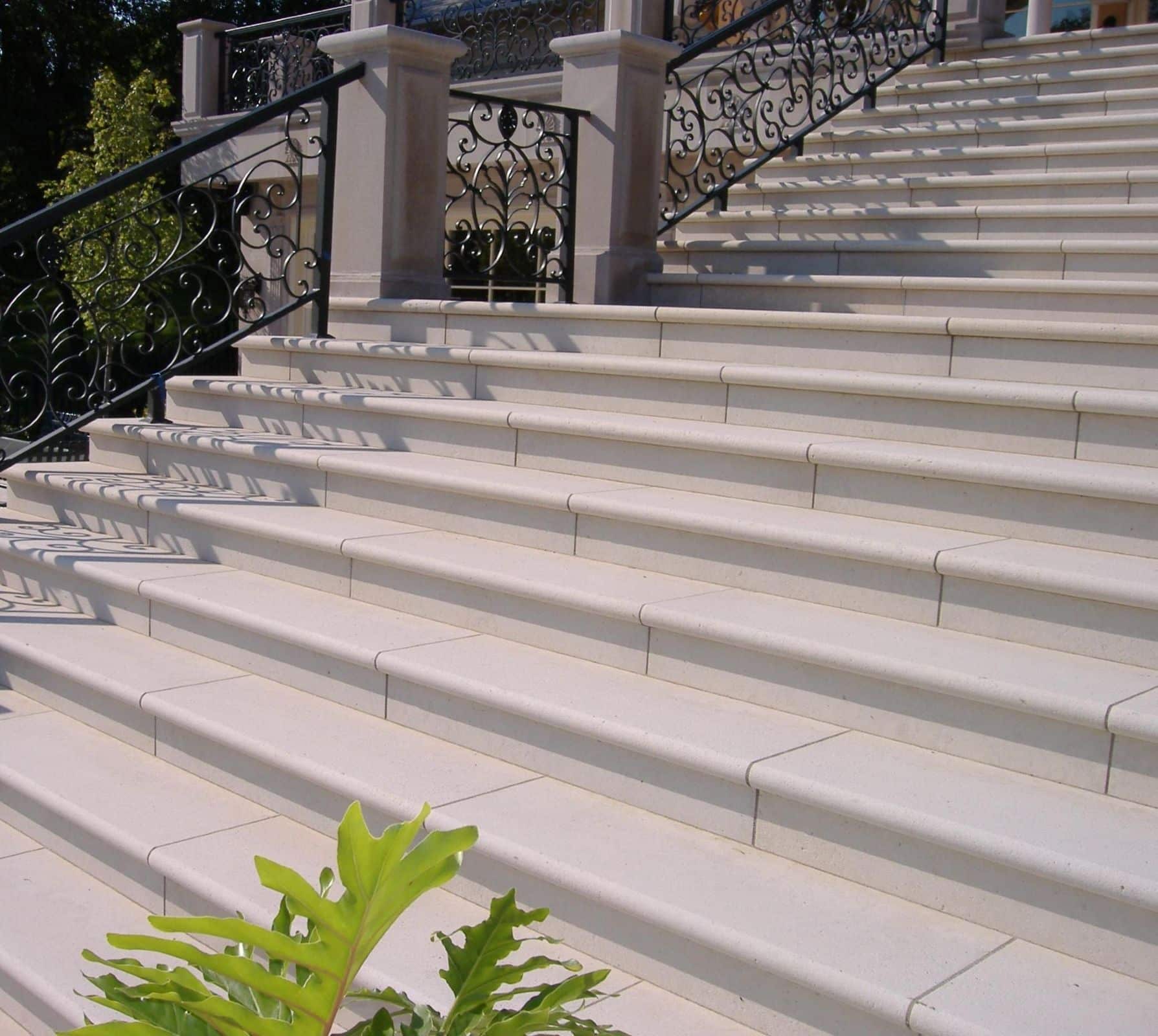 Valders Dovewhite Tread Bullnose - Image 2