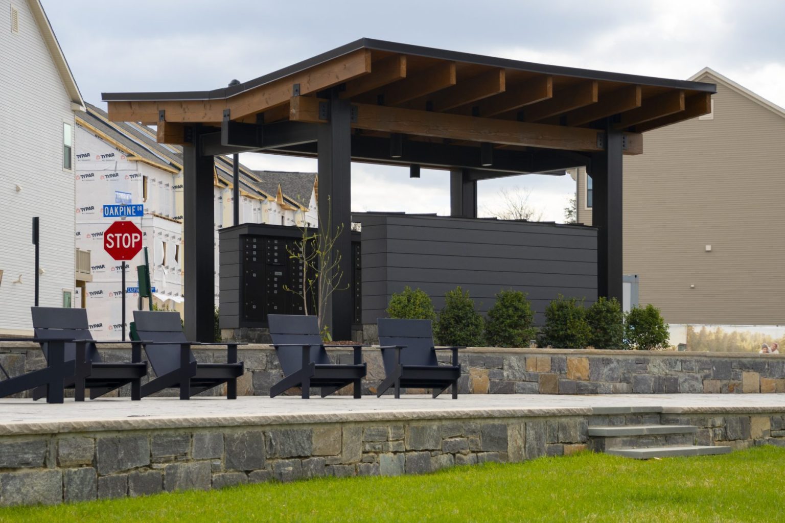 Veneer Saratoga Granite Roughly Square/Rectangle - Image 2