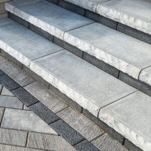 Ledgestone Large Step Tread Grey