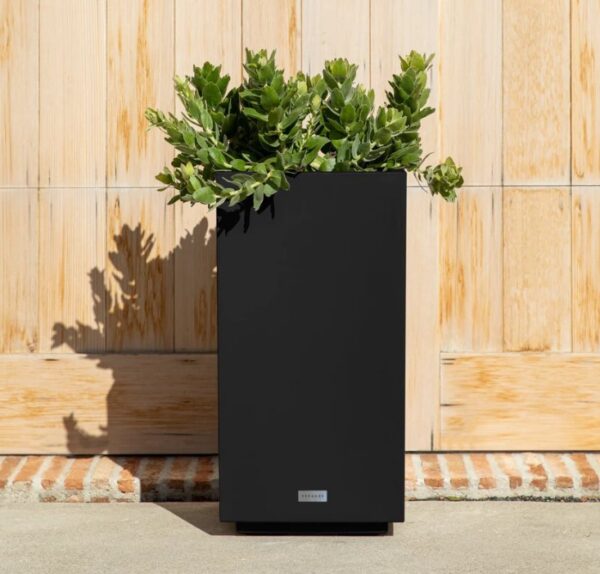 Veradek, Block Pedestal Short Planter